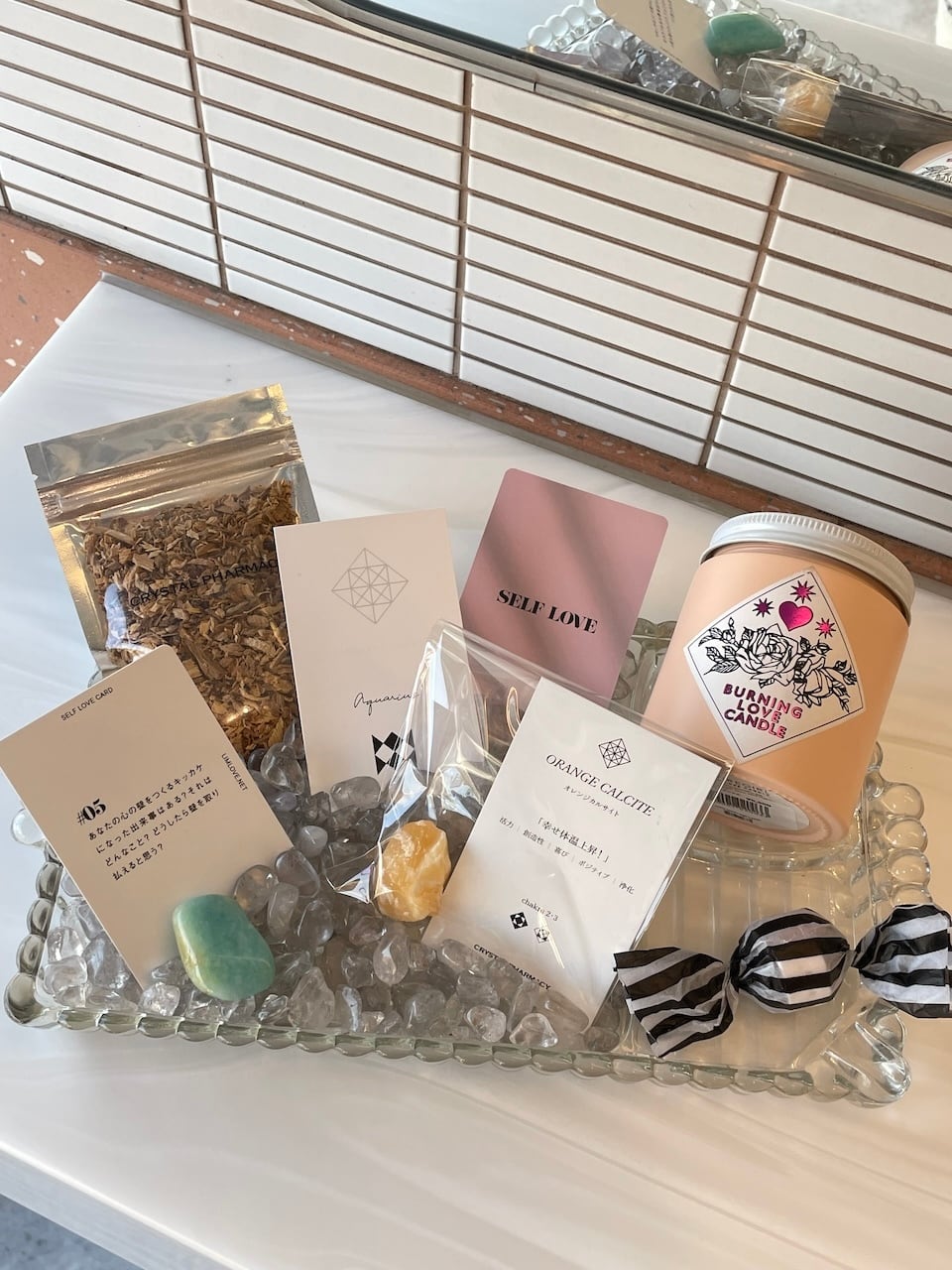 オルゴナイト 黄金比ピラミッド 【神聖なるわたし】オーラライト