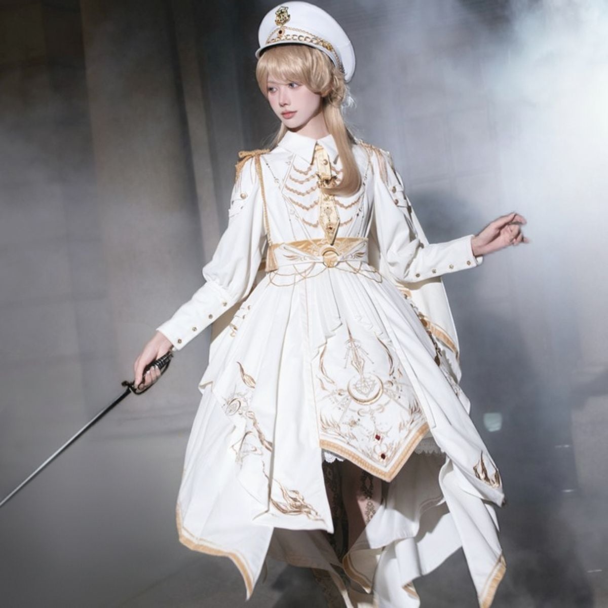 終焉なる聖遺物ロングマント軍服ロリータセットアップ | Maiden's Rêve