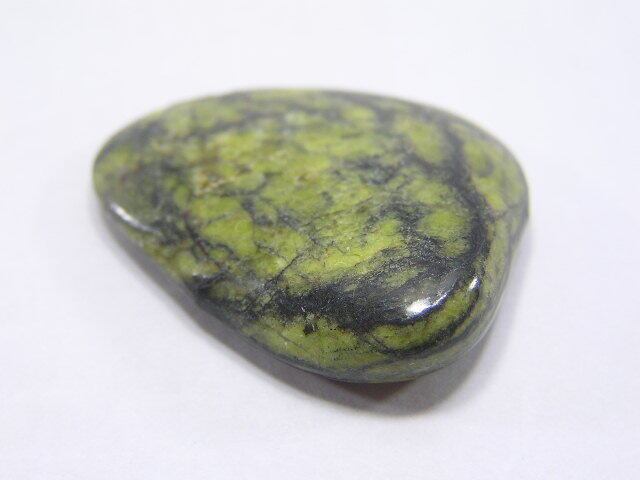 ターコイズの自然石 ？ 10,6ct No8 Turquoise ナンバーエイトターコイズ NO8-17 ルース 天然石