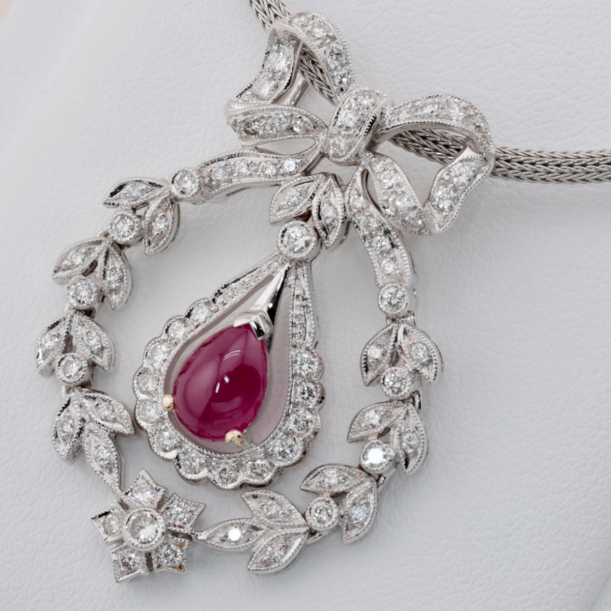 K18 WG ルビー 2.74ct ダイヤモンド 1.02ct ネックレス カボション  