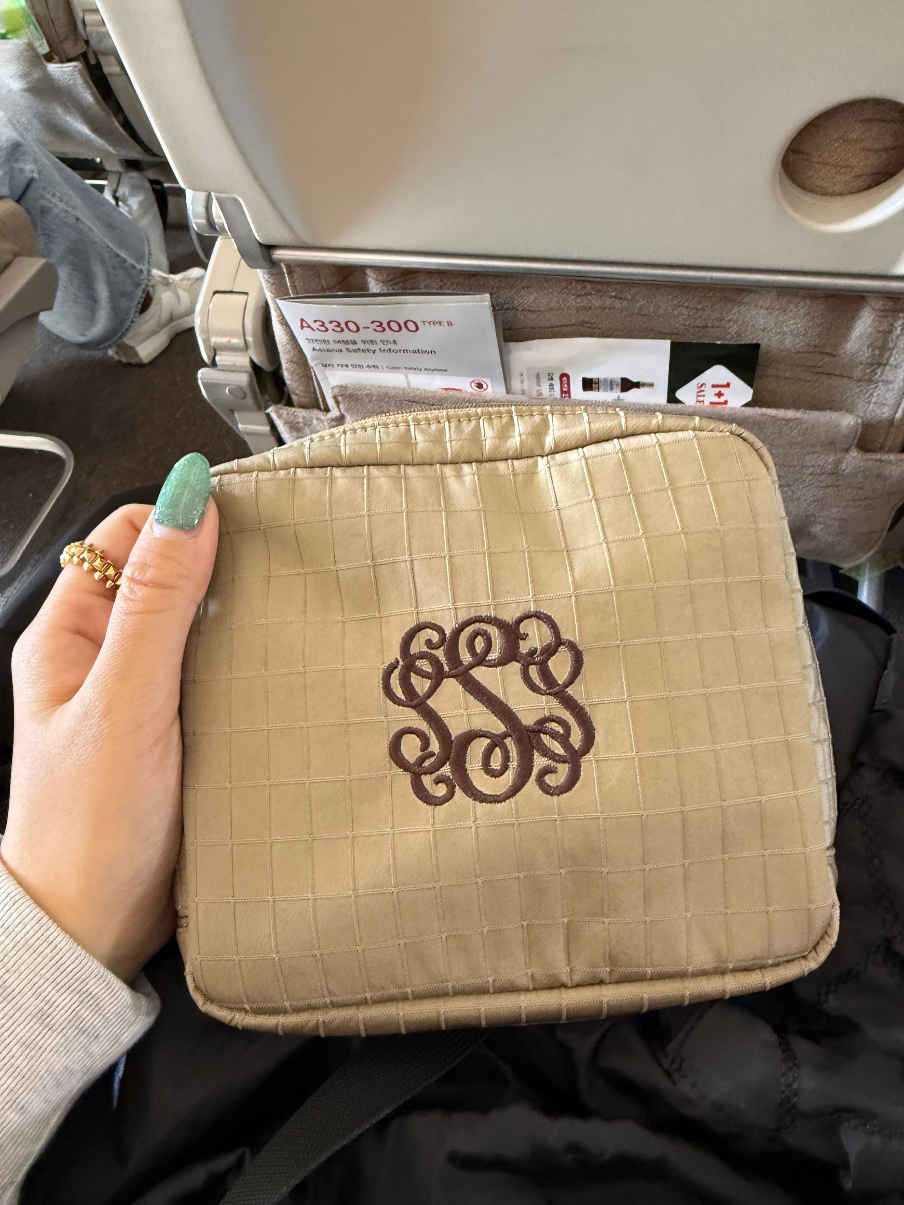 【新品未使用】Soleile ソレイル　カメラバッグ　カーキ　完売品 soleile