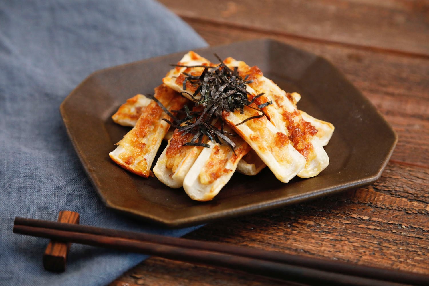 サビ釉 八角ケーキ皿 | 古谷製陶所