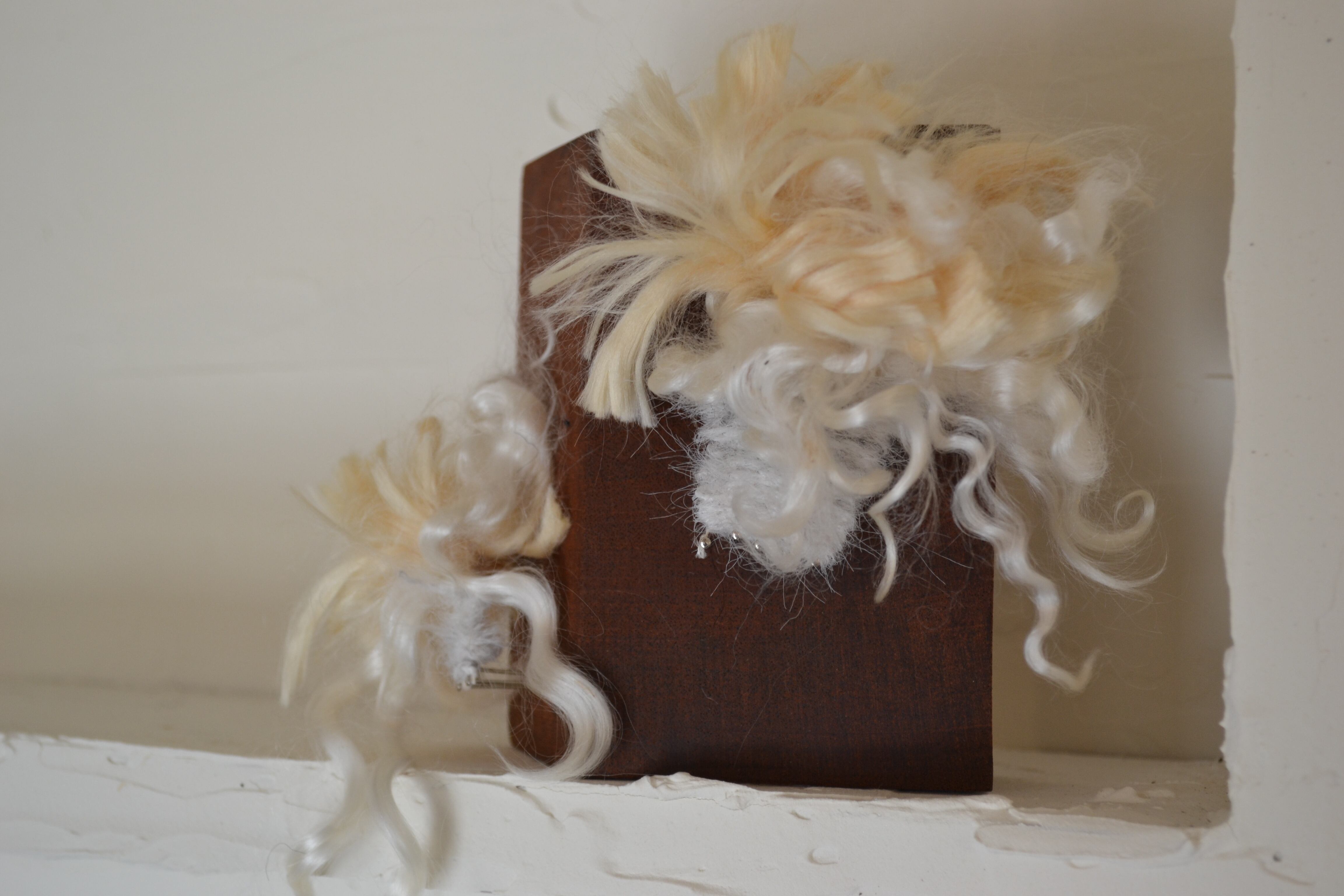 壁掛けのオブジェ o-0401