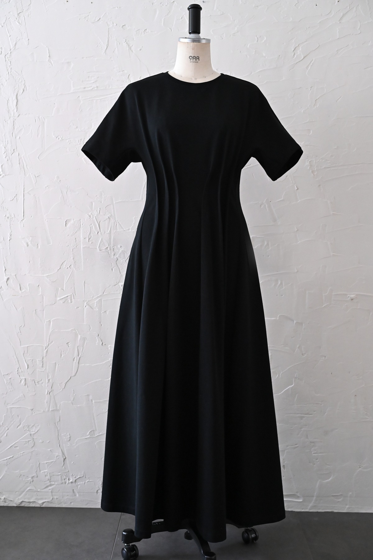 T-SHIRT DRESS / BLACK（Tシャツドレス / ブラック） | MASAHIRO OKUNO