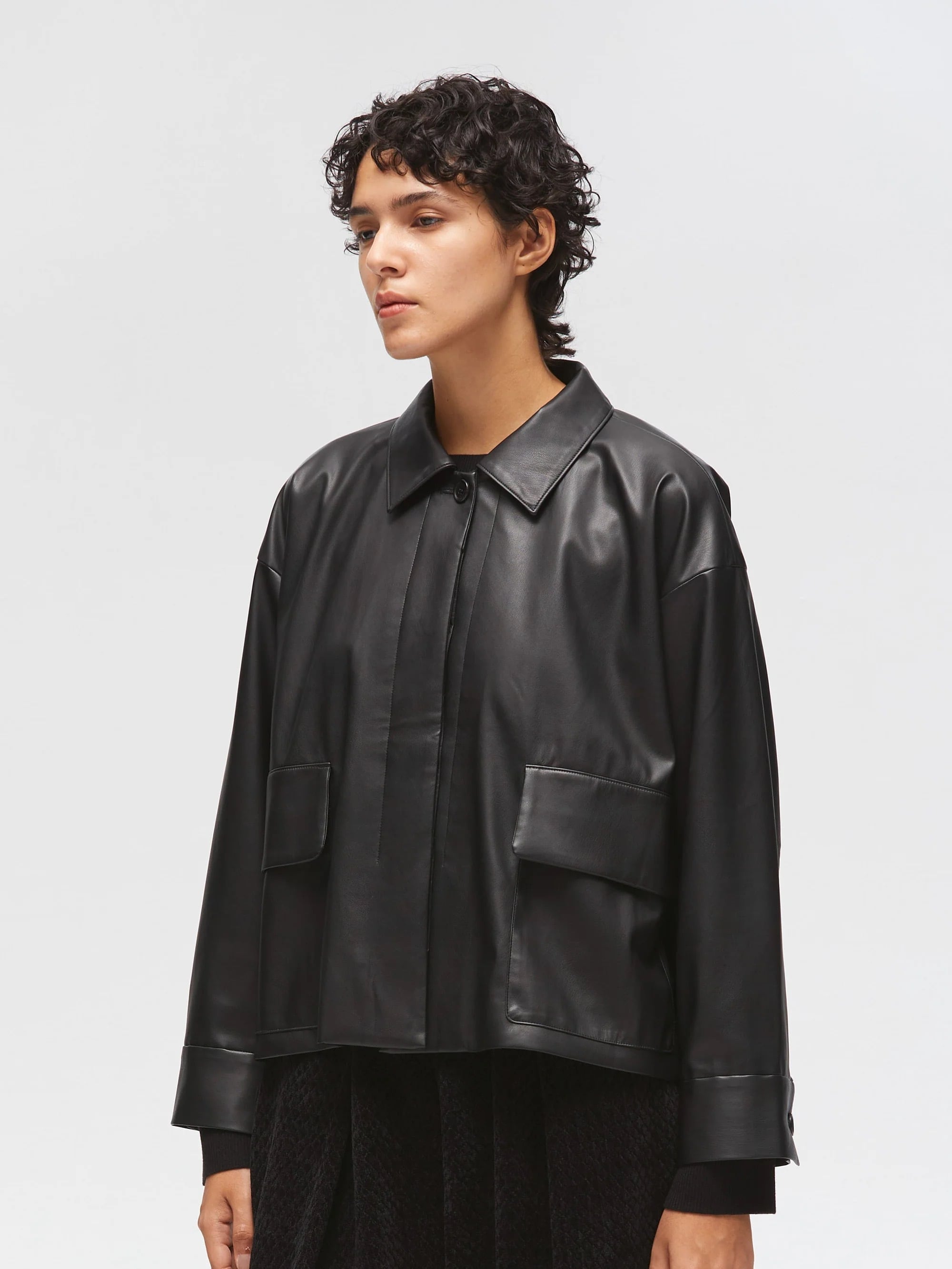 【mizuiro ind ミズイロインド】SYNTHETIC LEATHER SHIRT JACKET シンセティックレザーシャツジャケット 3-270069 (2COLORS)