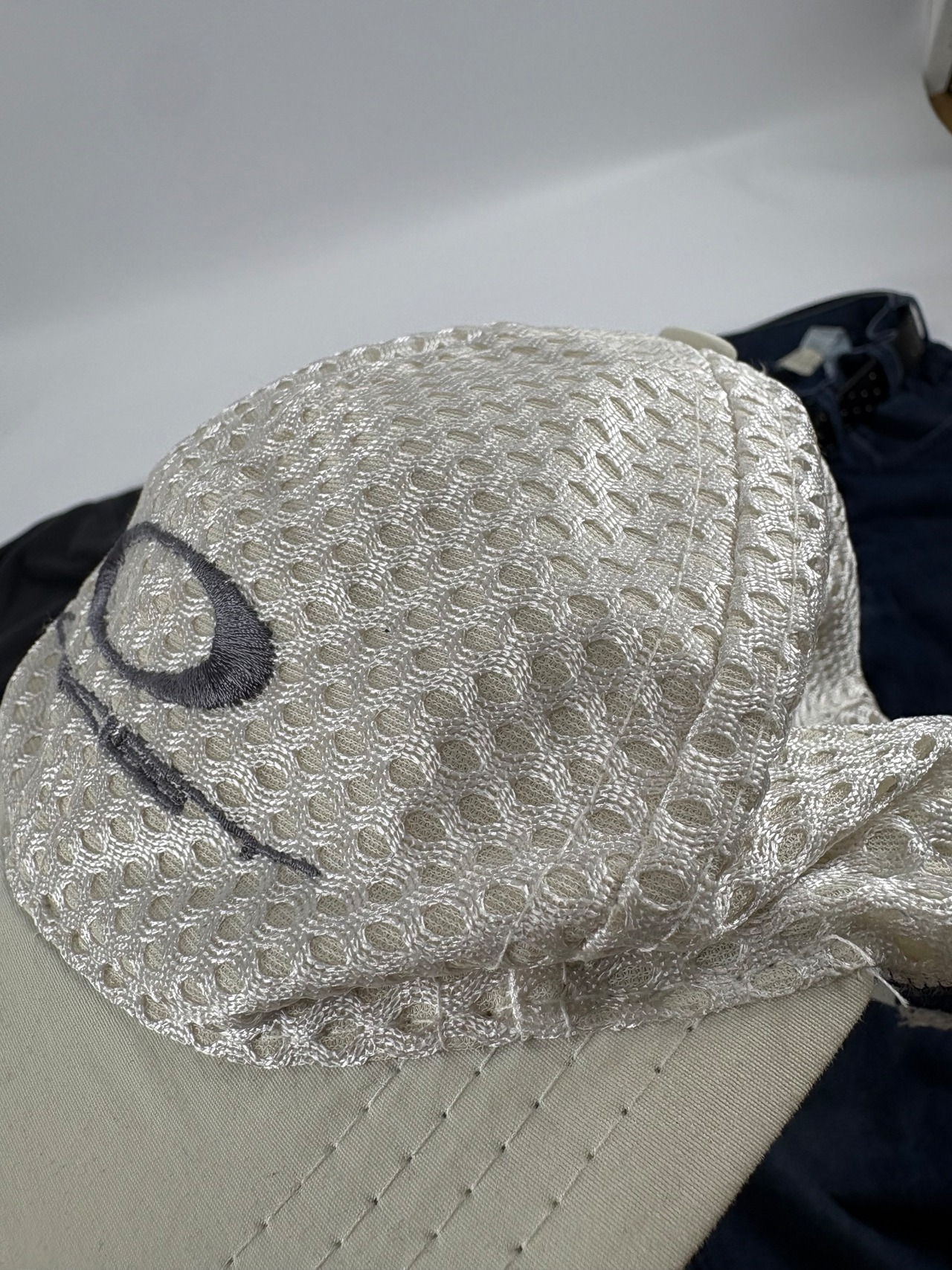 2000s OAKLEY All Mesh Cap