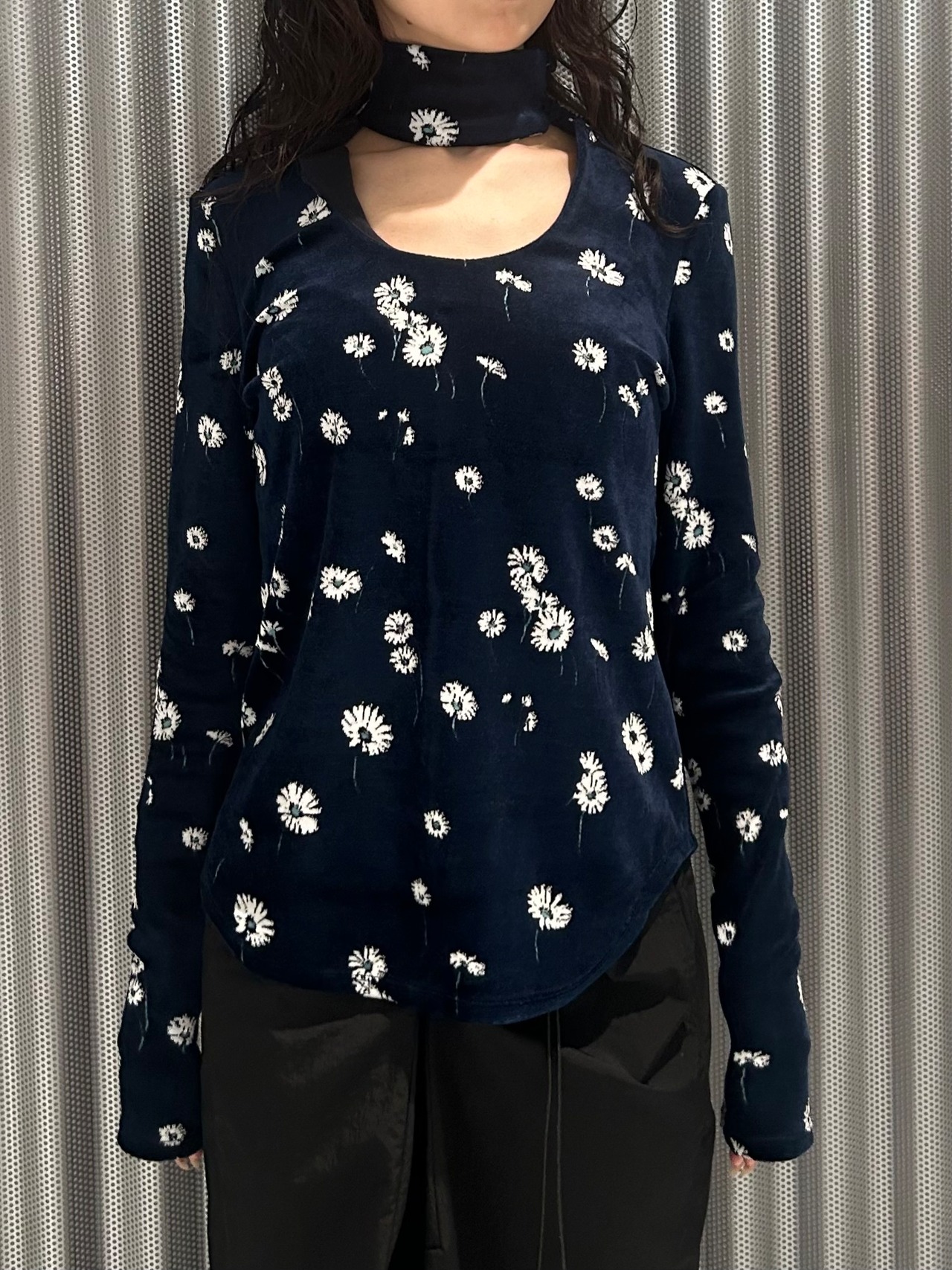 【26AW】Mame Kurogouchi マメ クロゴウチ / トップス / Velour Jersey Floral High Neck Top - 4