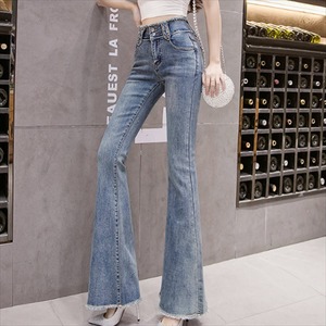 【送料無料】 ボトムス パンツ デニムパンツ フレアパンツ フレア Aライン ロング ロング丈 マキシ マキシ丈 フリンジ ポケット ハイウエスト デニム かわいい 大人可愛い 大人女子 綺麗 シンプル カジュアル 大人 おしゃれ お洒落 こなれ感 ラフ コンサバ 着痩せ 無地 春 30代 40代 レディース 女性用 ママ ママ服 デート お出かけ 女子会 お呼ばれ 休日 お茶会 授業参観 着回し 普段使い 韓国 韓国系 ファッション コーデ スタイル 楽ちん あったか 定番 トレンド デイリーユース