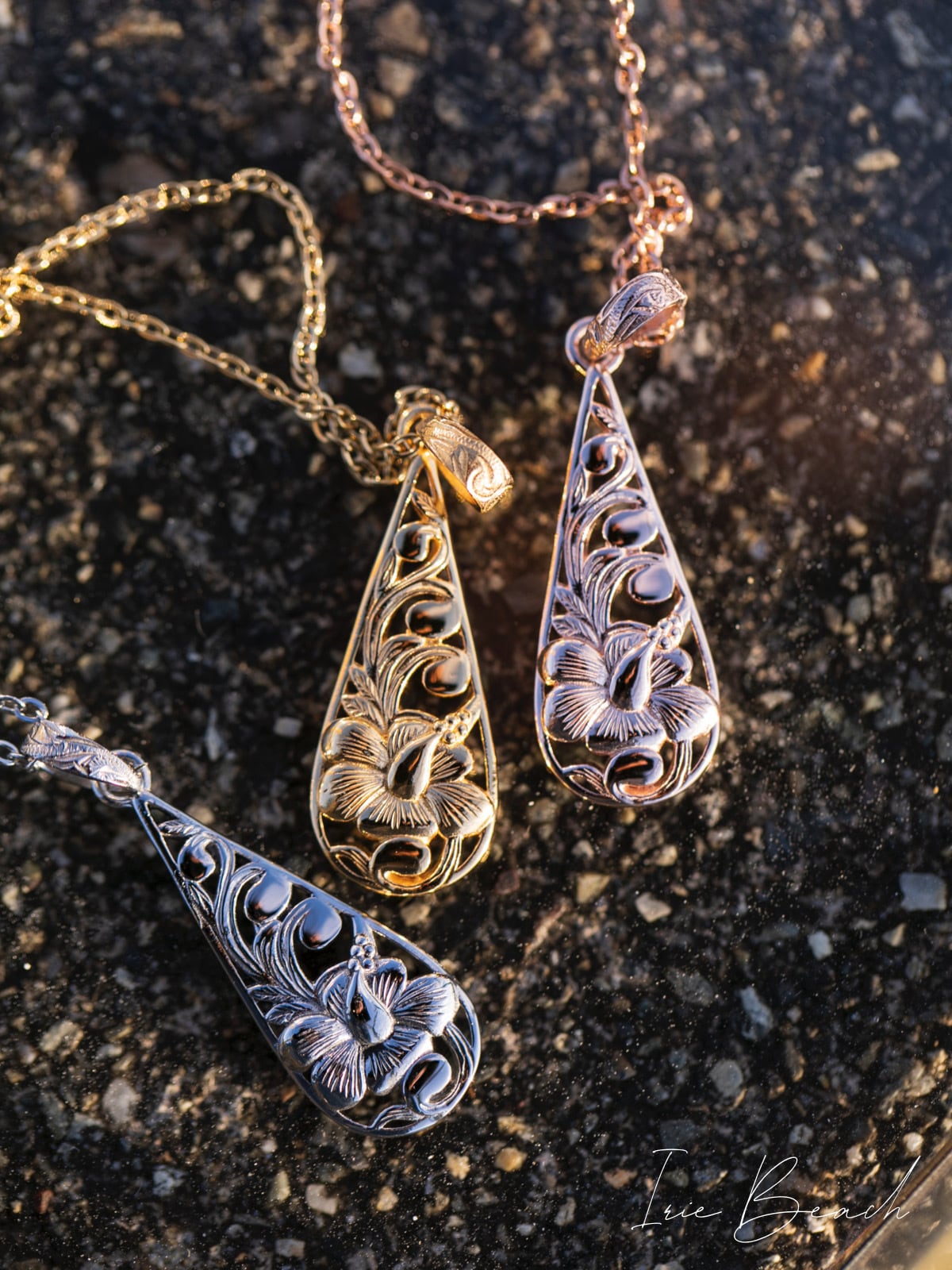 drop hibiscus necklace