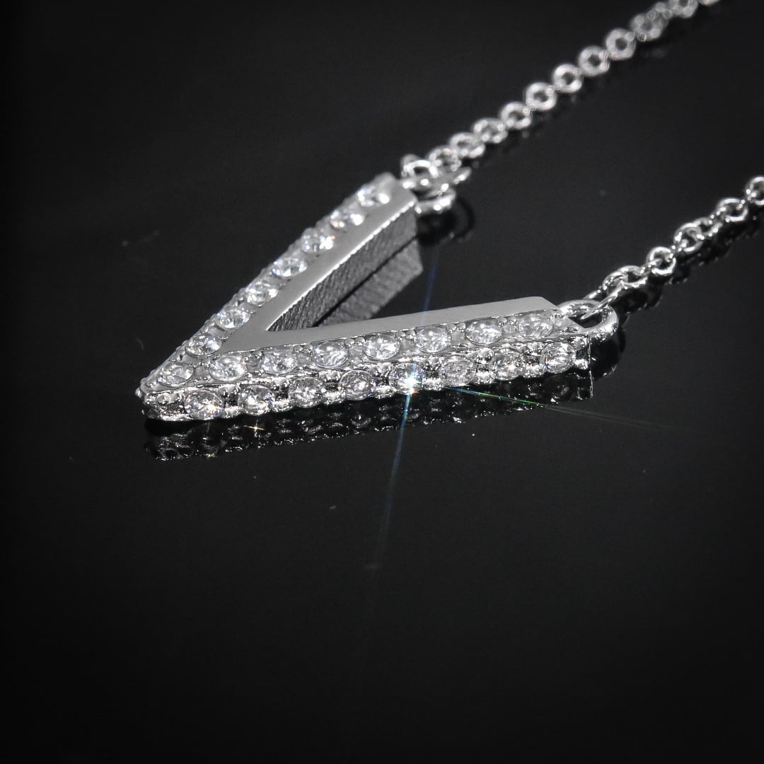 316L V zirconia necklace | ✯Lucliss Jewelry✯