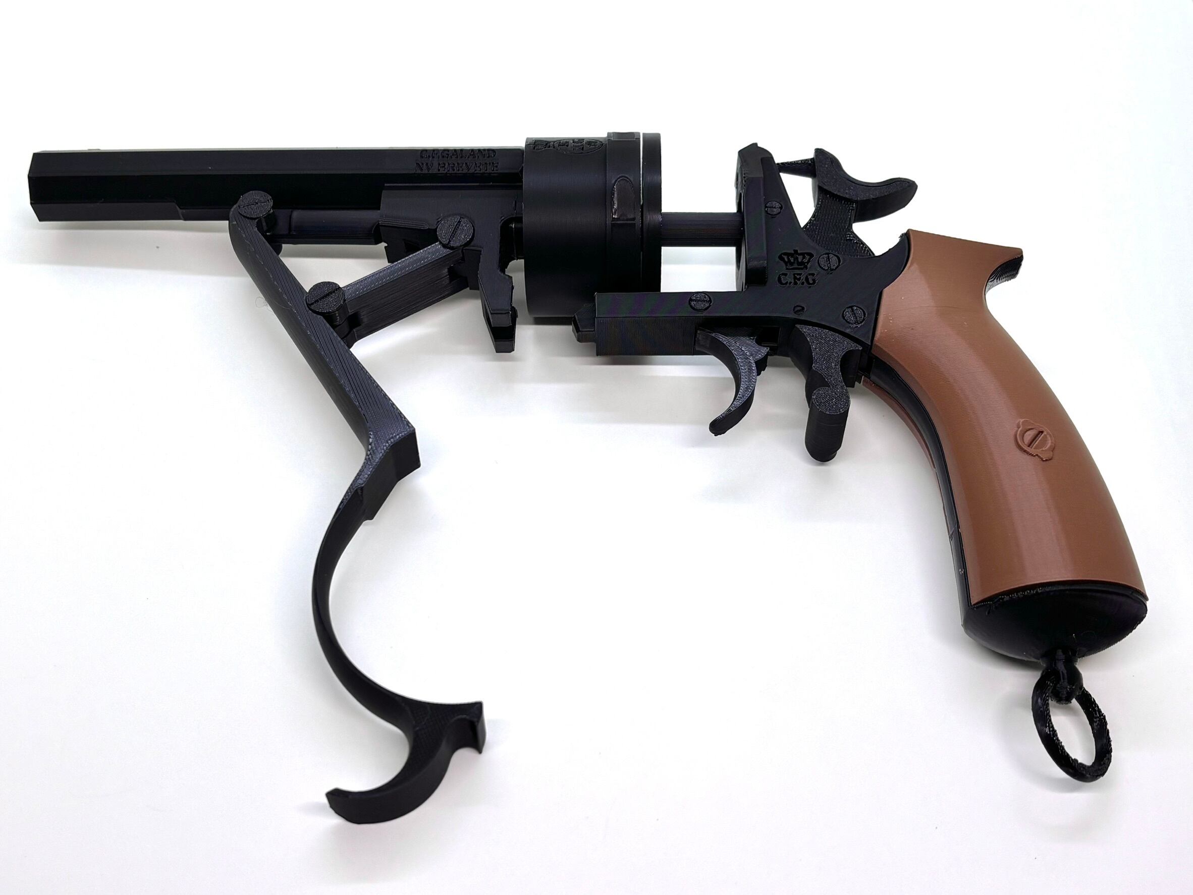 ロシア帝国 M1870 ガラン リボルバー レプリカモデル（非金属、発射