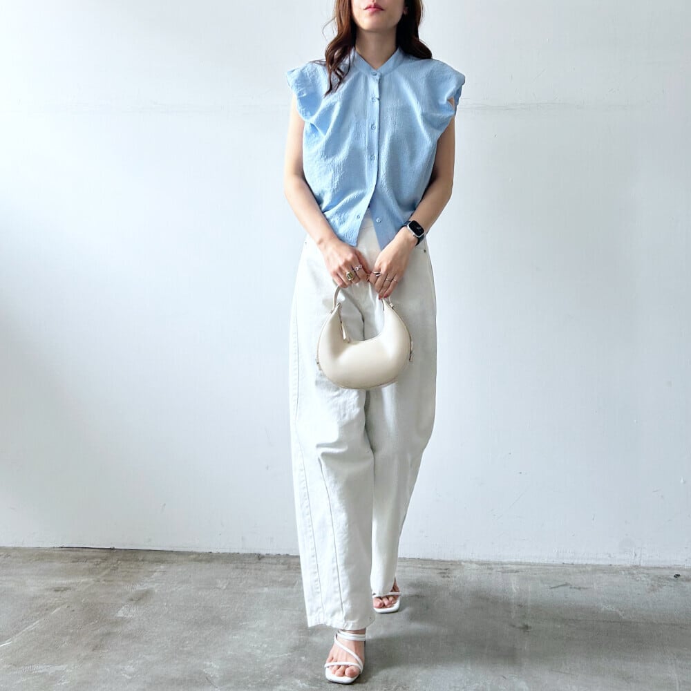 Seersucker puff shoulder blouse