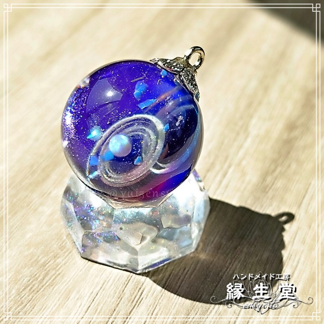 レジン宇宙玉・25mm ～蒼雲～ ネックレス | Pay ID