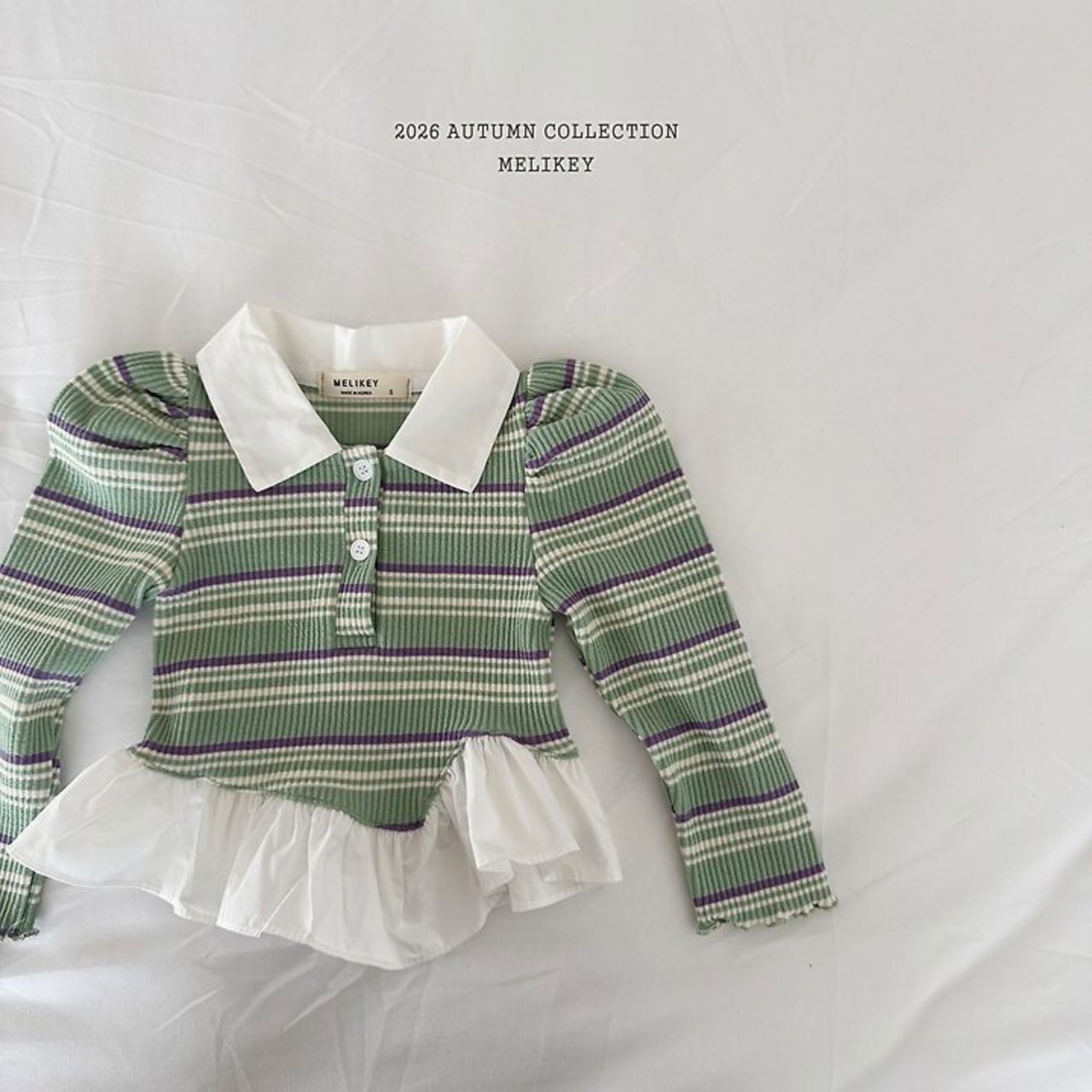 韓国子供服 / 26Autumn / 〖取寄〗Melikey / 斜めフリルカラーTシャツ / 女子服 *XS~JM*