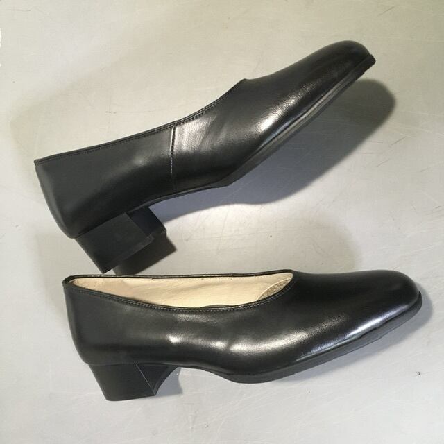 チャンキーヒールプレーンパンプス