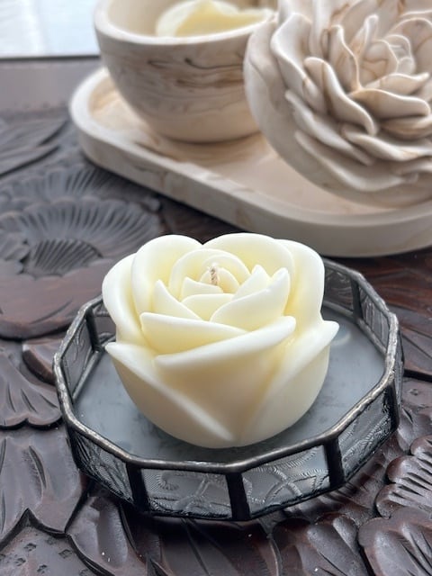 【完売】ボタニカルキャンドル ソイキャンドル バラ Rose Candle バラの形のソイキャンドル | OnKa Candle