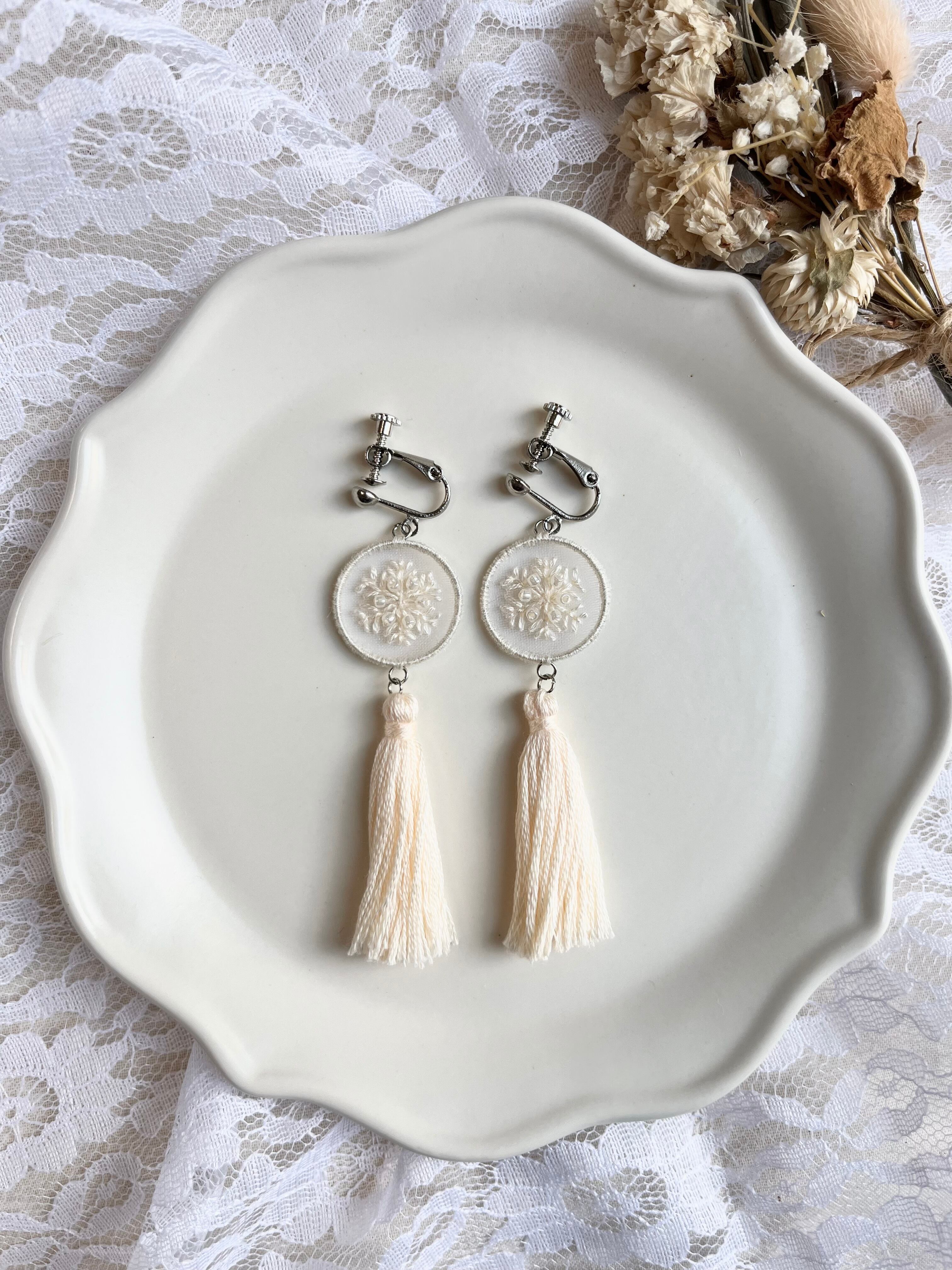雪の結晶オーガンジー刺繍 | PAY ID