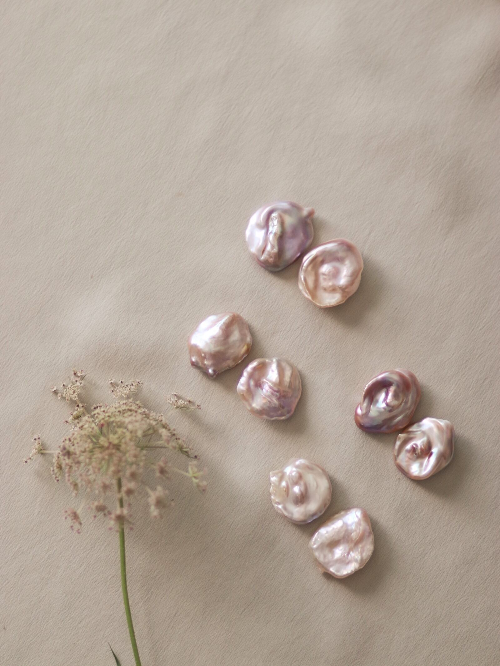 baroque button pink accessory