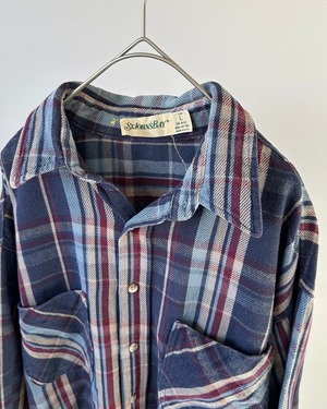 -St John's Bay- Vintage 80-90s L Flannel Shirt made in USA