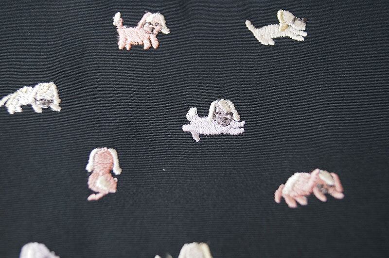 【半衿】黒地 イヌ柄 刺繍半衿 №220212Ⓕ