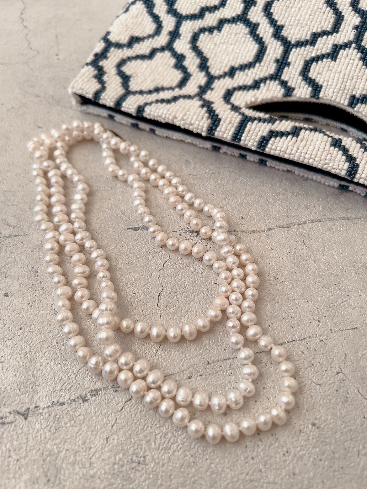 ロングパールネックレス ホワイト | 上品なアクセサリー | こだわり