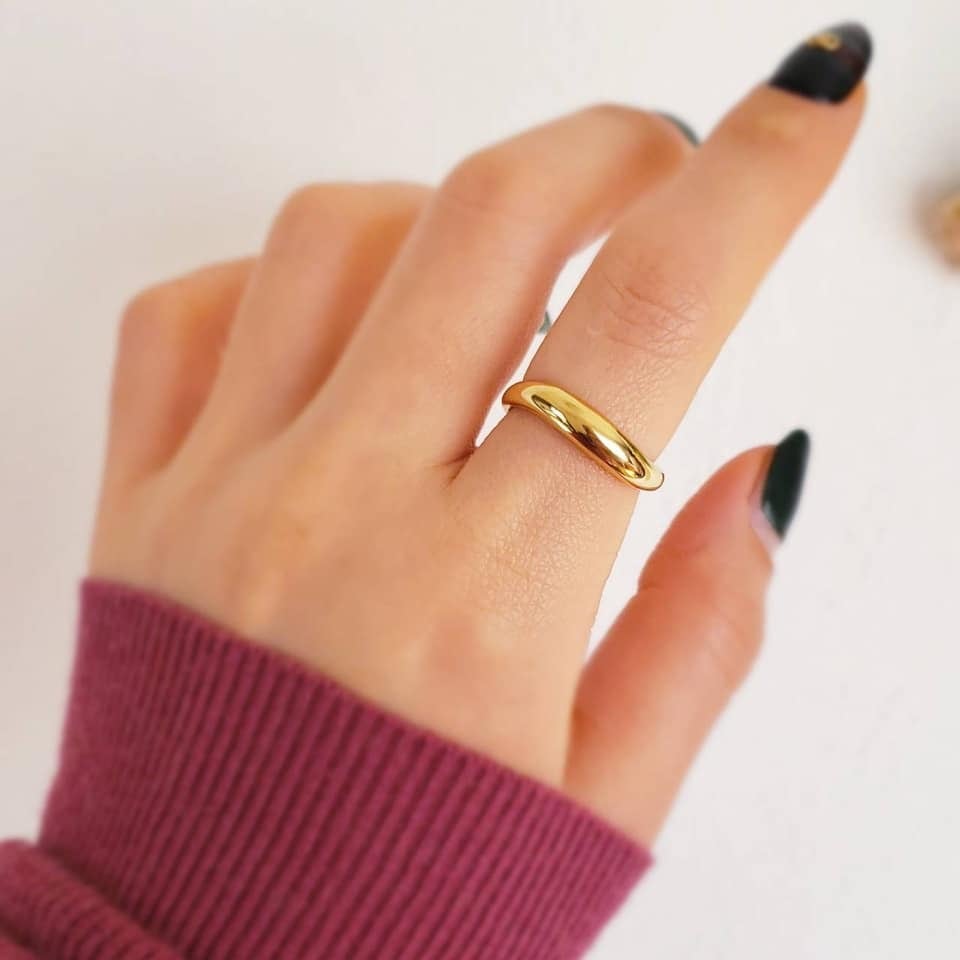 ウェーブのボリュームリング ゴールド《送料無料》