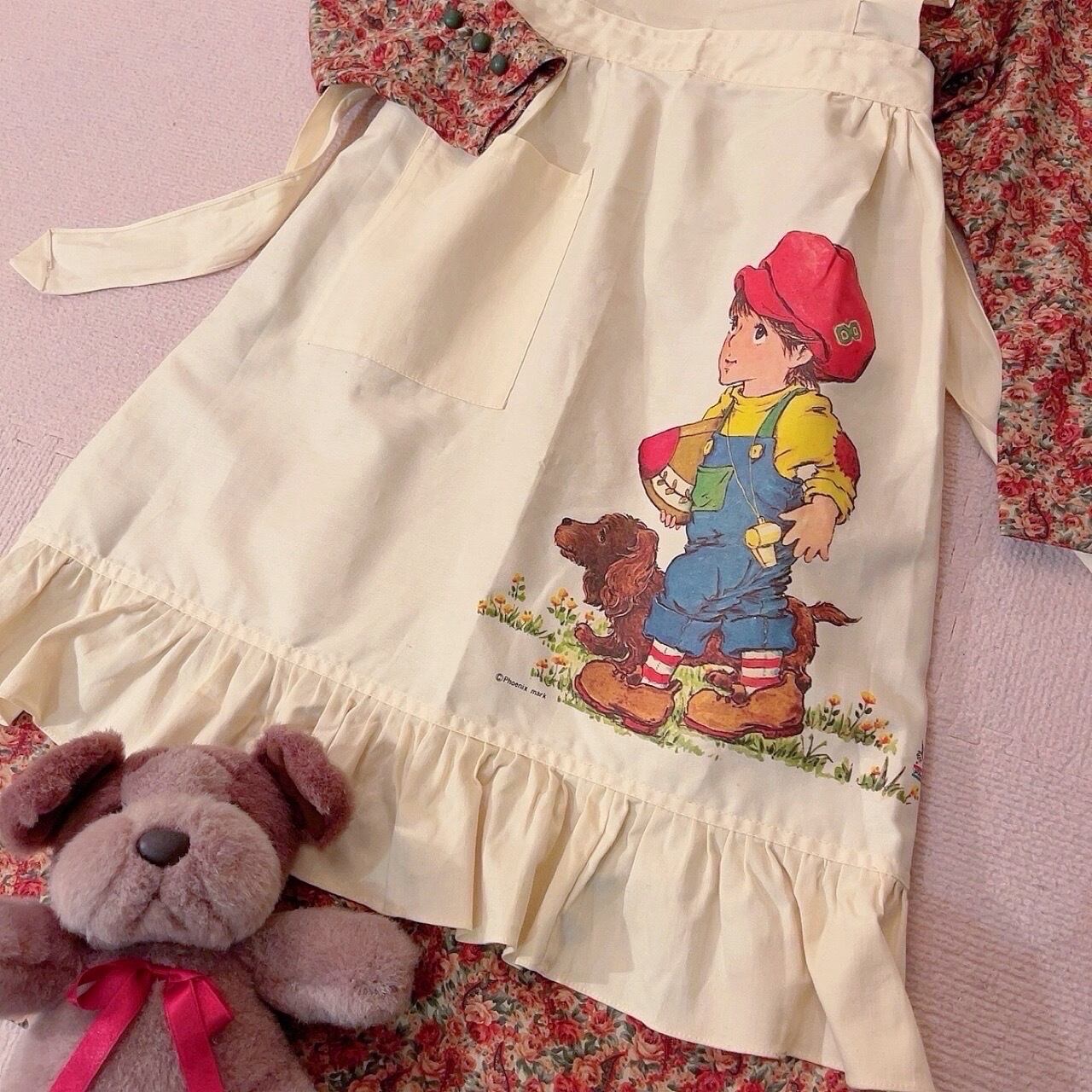 dog & boy cream frill apron