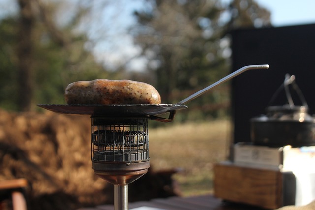 羽根のように軽い鉄製フライパン”FEATHER PAN"