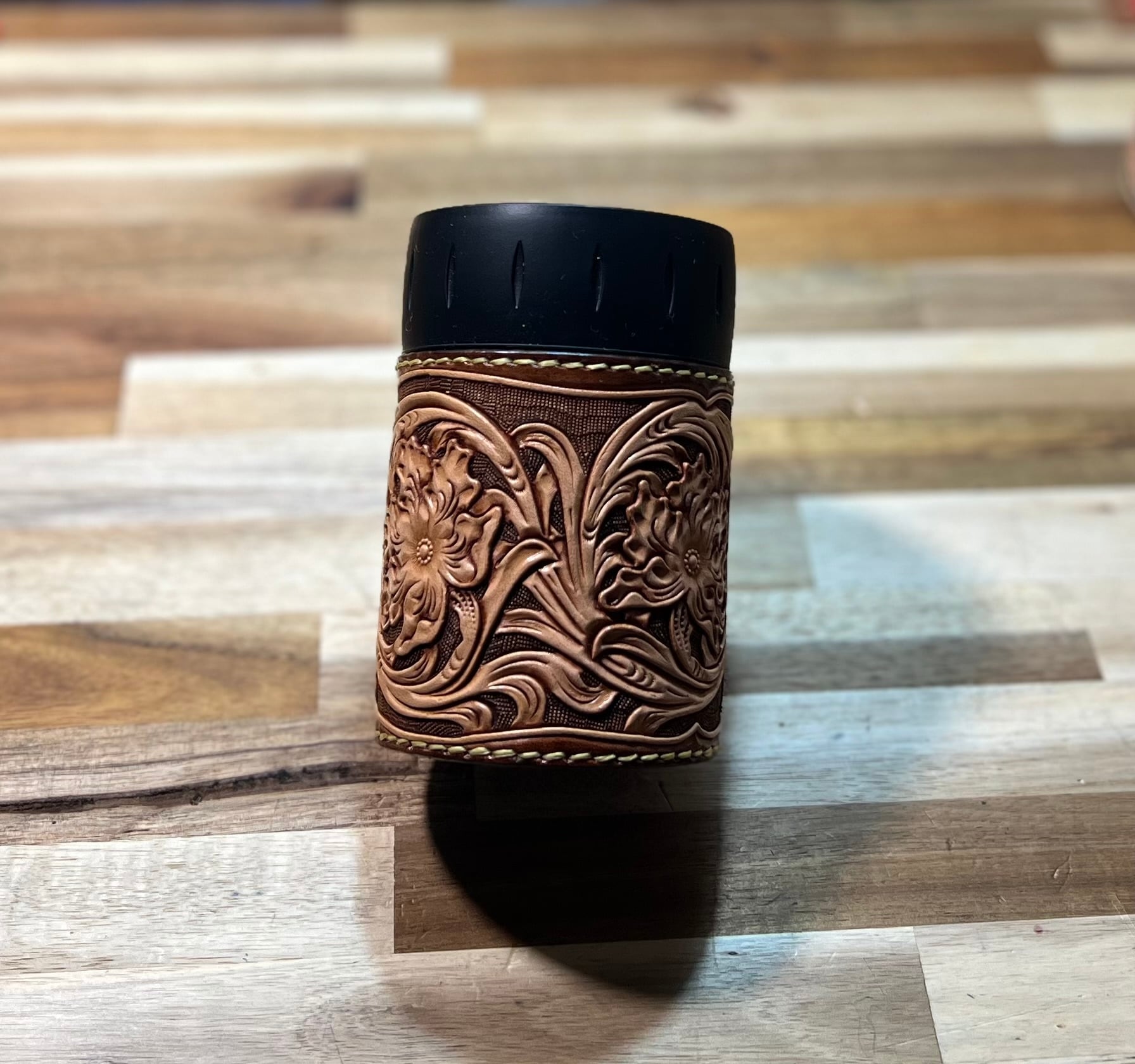 THERMOS (サーモス) 350ml保冷缶ホルダー用レザーカバー | GLOAMCRAFT