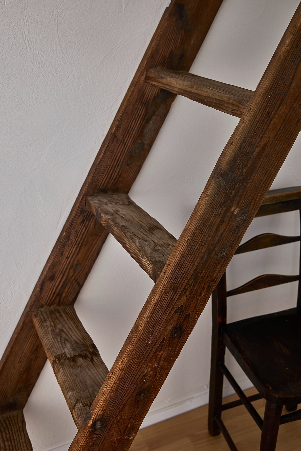 01ヴィンテージ◇スリムサイズの古い木製階段◇梯子 ハシゴ