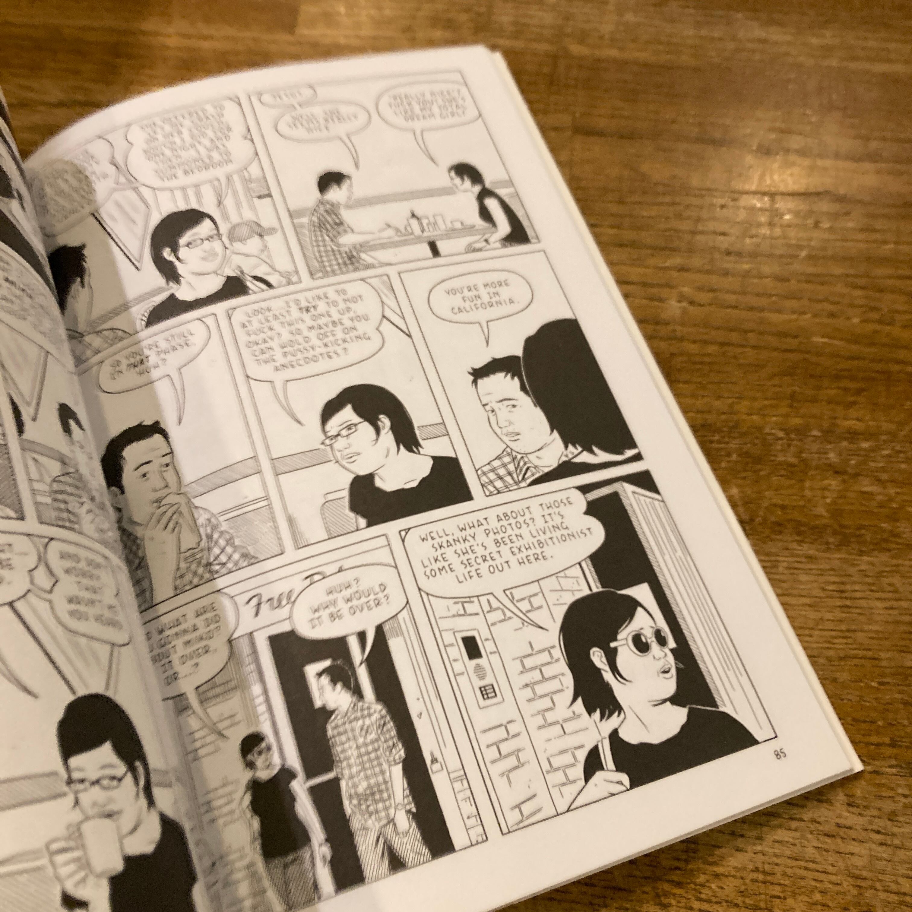 SHORTCOMINGS / Adrian Tomine | 百年