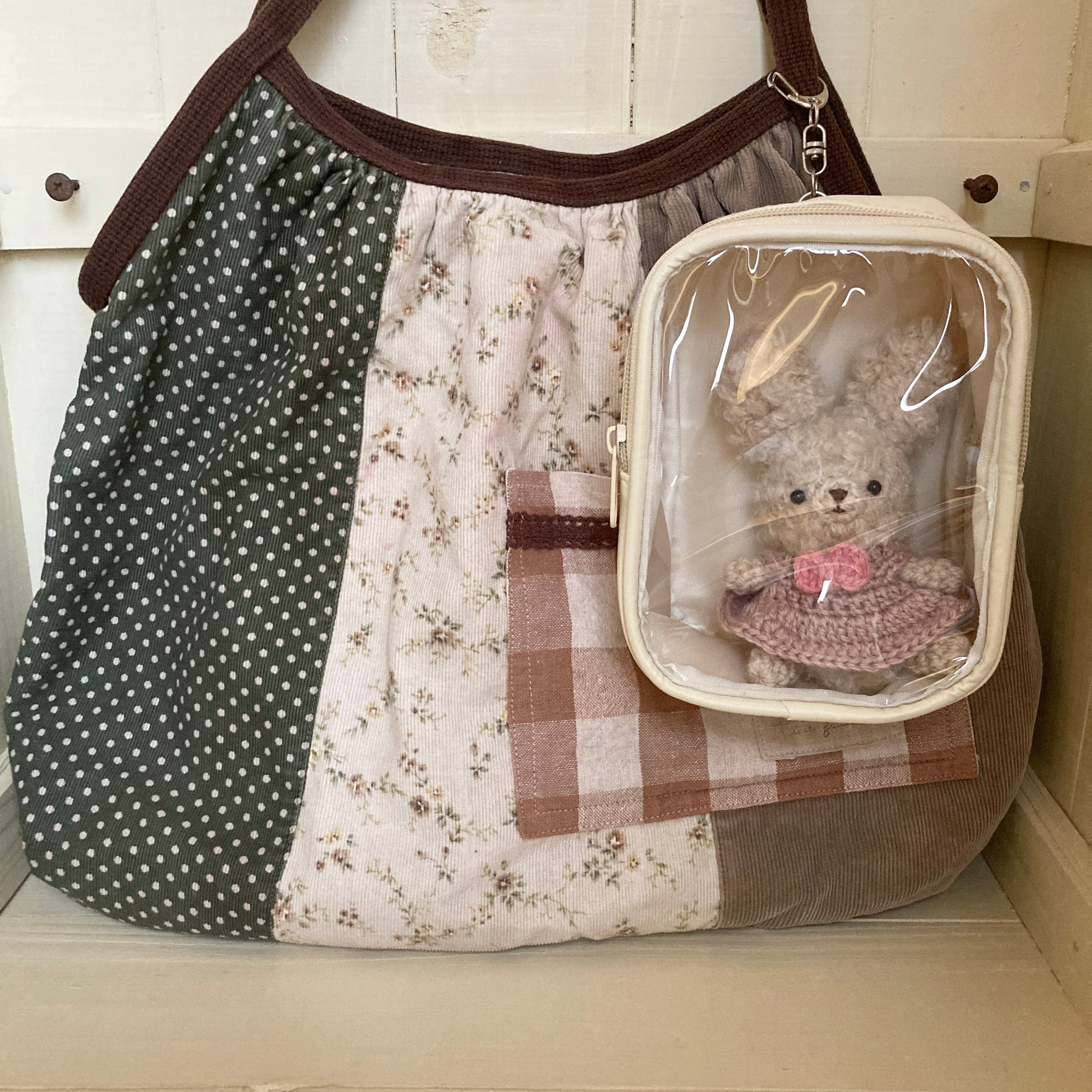 手のりうさぎ」あみぐるみ｜ぬい撮りも楽しめる癒しのぬいぐるみ