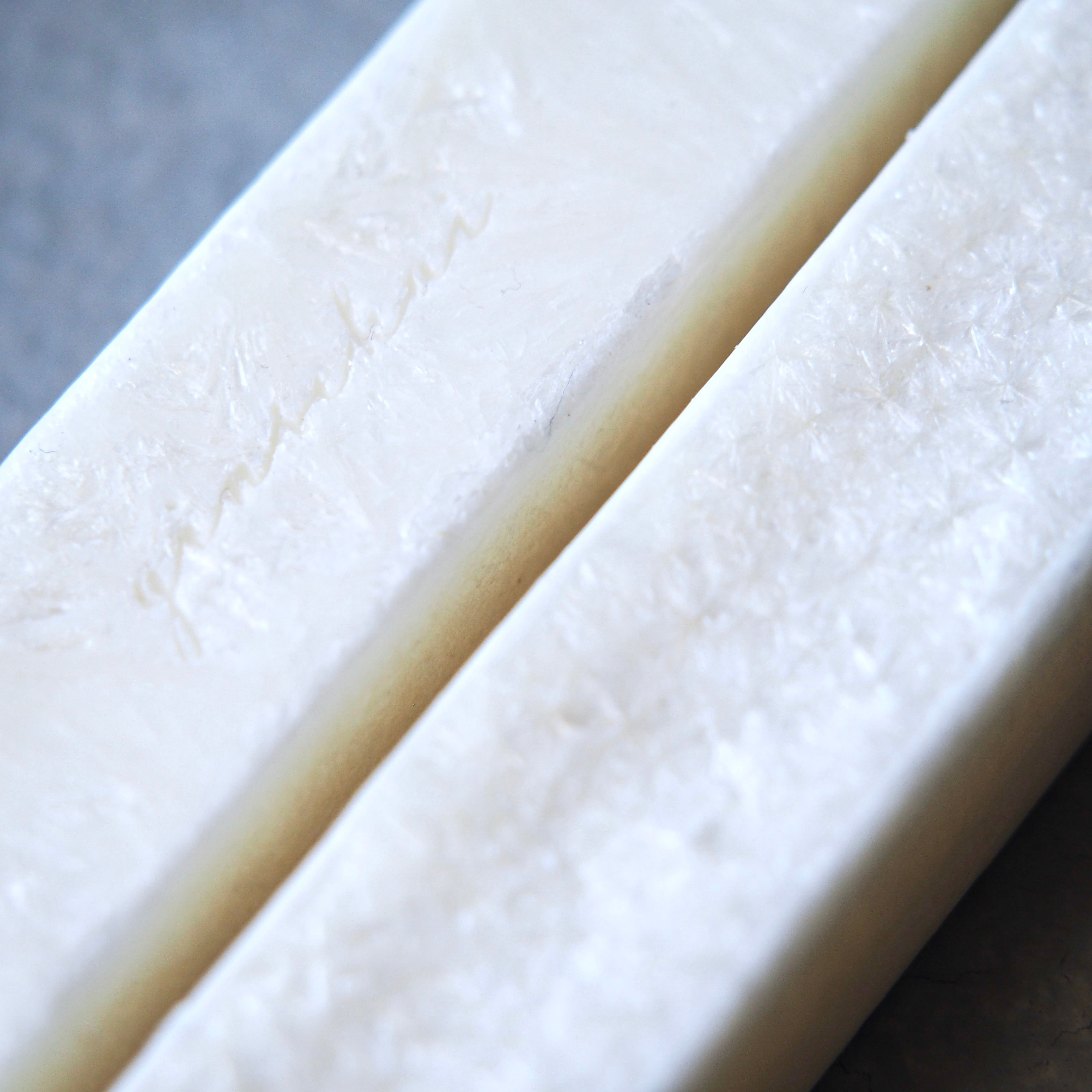 香りを飾る。ミモザのアロマワックスサシェ | 花のインテリア工房「銀