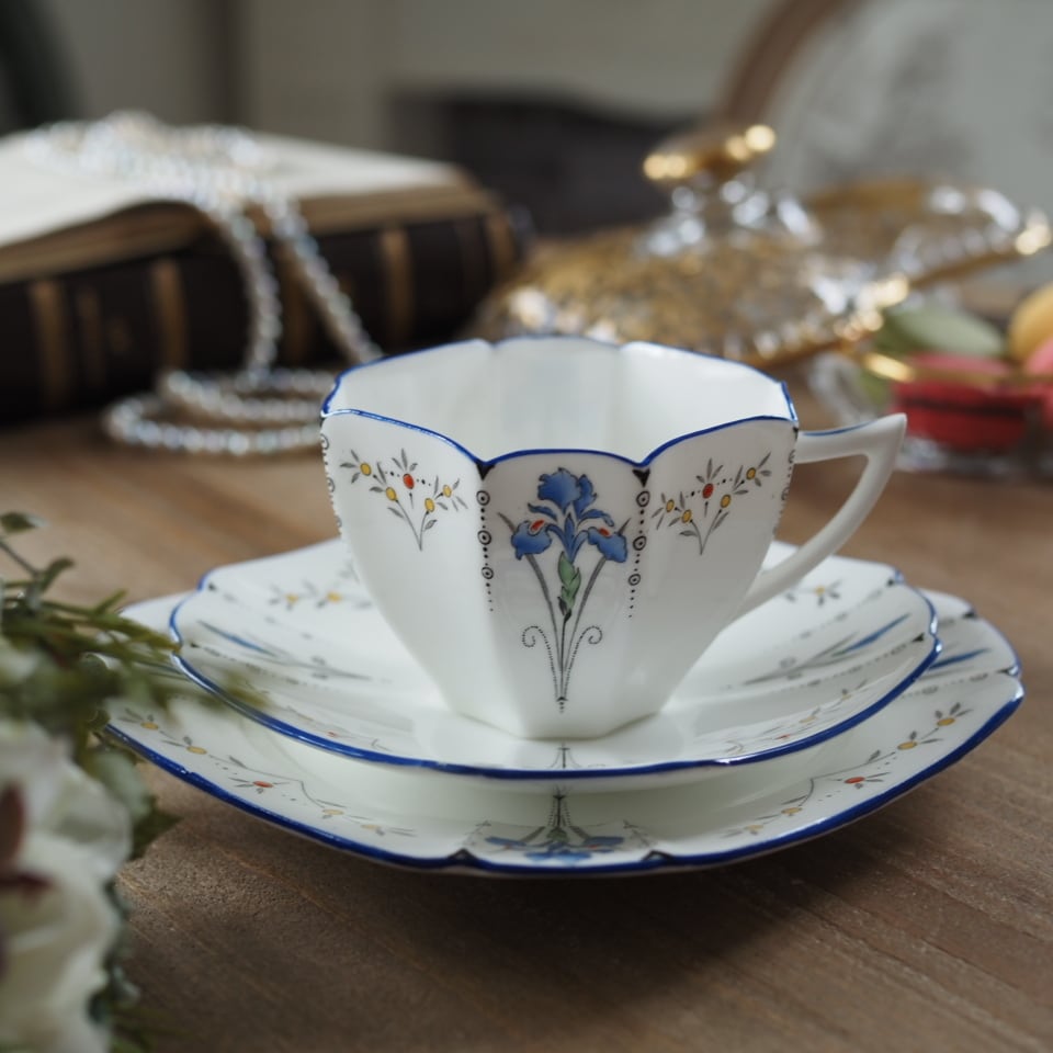 シェリー | antique FEELPORT アンティーク食器の専門店