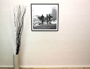 モノトーンアート ハロルド シルバーマン「サーファー」額縁 フック付き インテリアポスター
