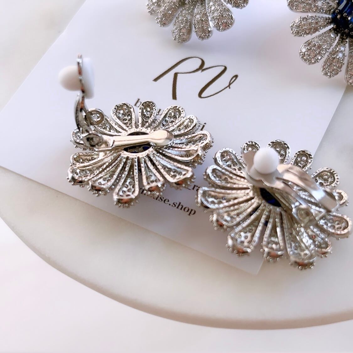 Margaretピアス&イヤリング(ネイビー) | BIJOUX+RAVI 【ビジュー