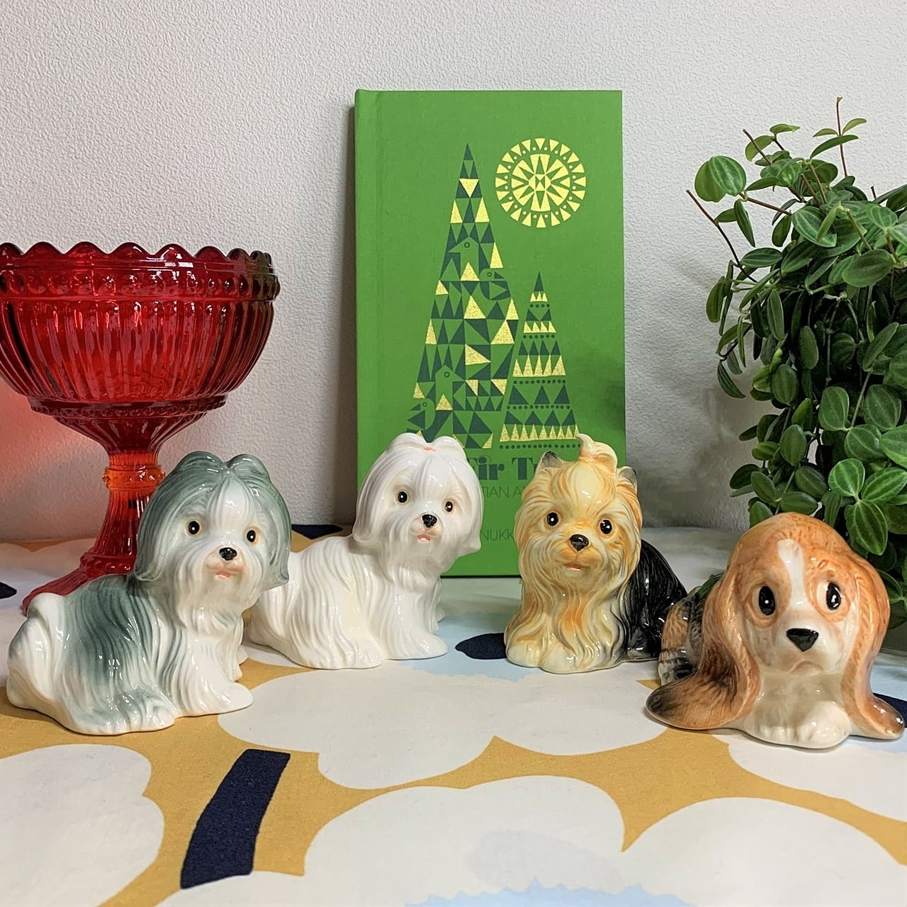 ビンテージ レトロかわいい マルチーズ 犬 フィギュリン / Retro