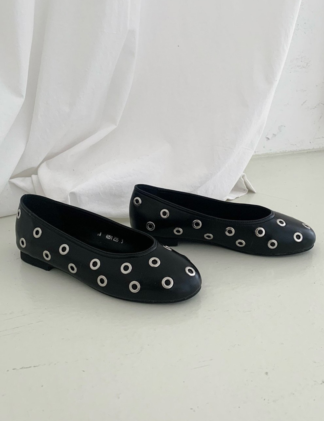 【25aw】Punching Mary-jane Shoes_onecolor