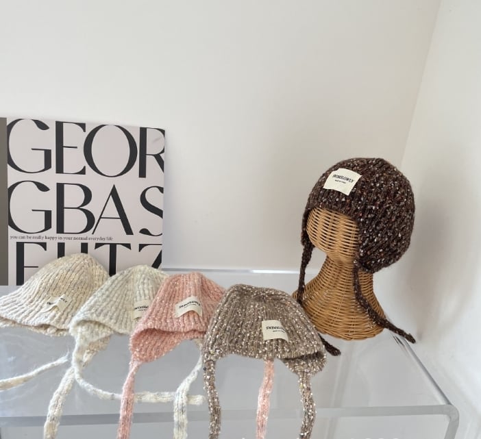 タグ付きつぶつぶニット帽