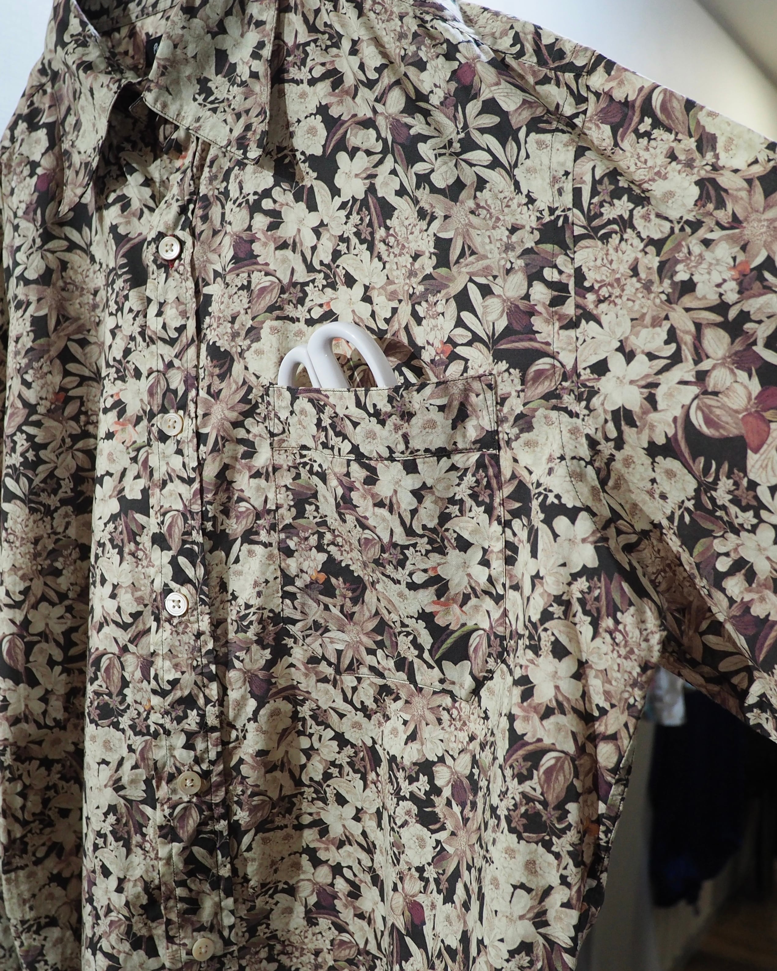 ” Paul Smith collection ” Beautiful Flower all Over printed Dress shirt