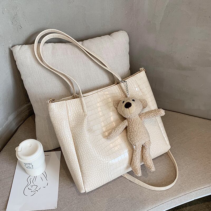 ビッグバッグレディース2020ニューウェーブサマーネットレッド大容量ワイルドショルダーバッグインファッションカジュアルトートバッグ Tiancai_Wing_Bag3586679