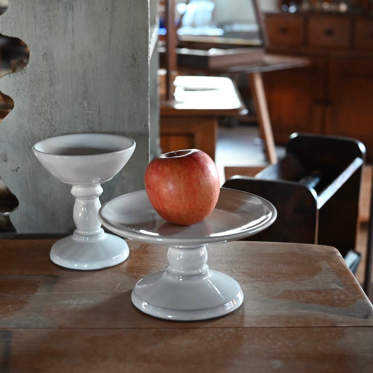 高さは、30cm陶器 園芸ネット本店｜クラフトボール30型ホワイト（直径30cm） 3個セット