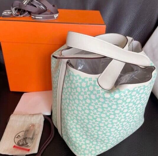 HERMES エルメス ピコタン ラッキーデイジー PM 18 | amsterdam  