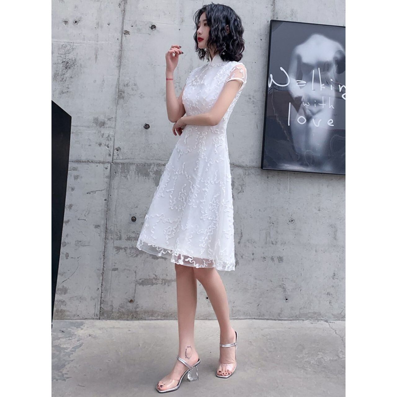 春夏 ドレス チャイナドレス 白ドレス ワンピース 半袖 レース Aライン ひざ丈 透け感 結婚式 二次会 街角のカフェテラス
