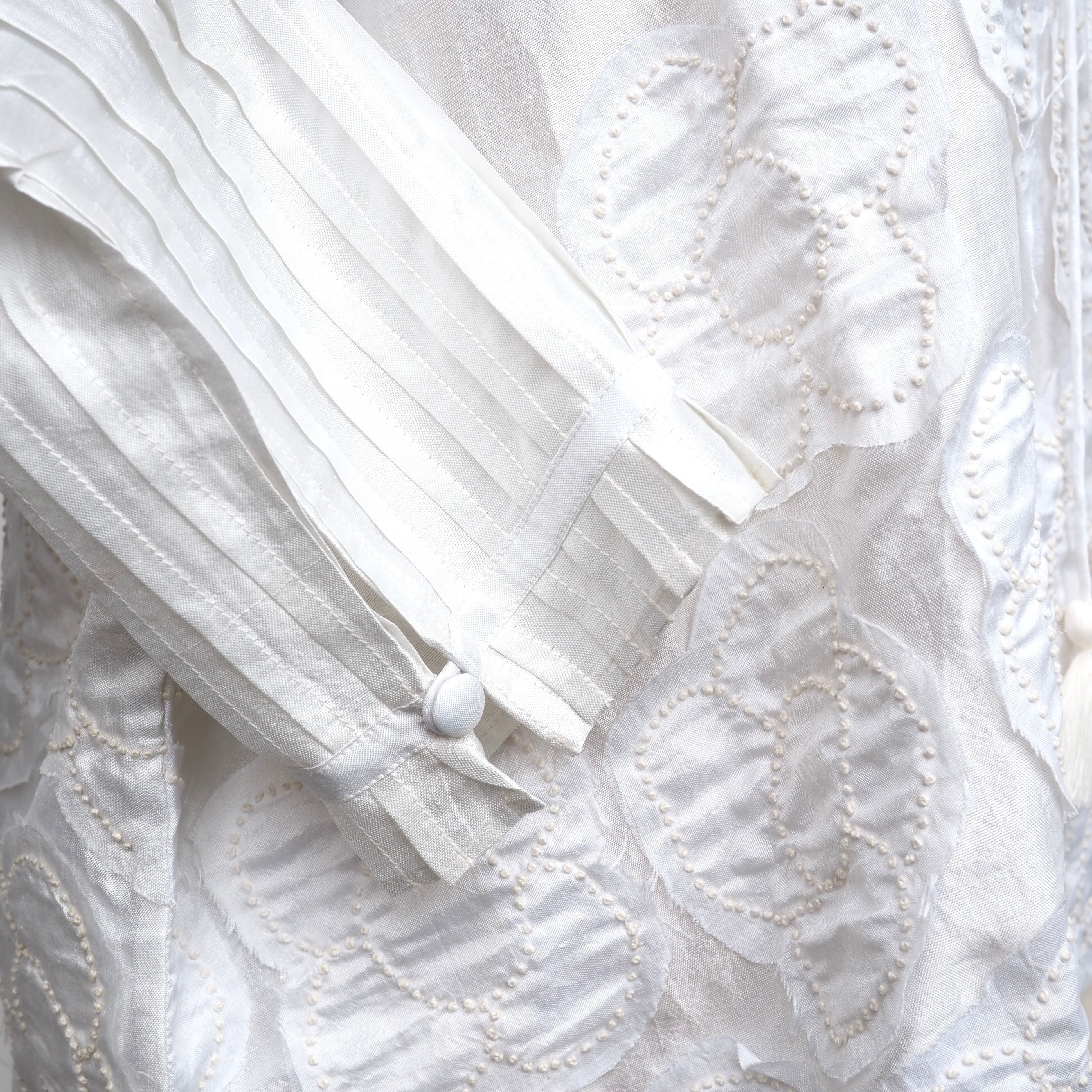 BUNON/Kahdi Silk flower Blouse/BN2653