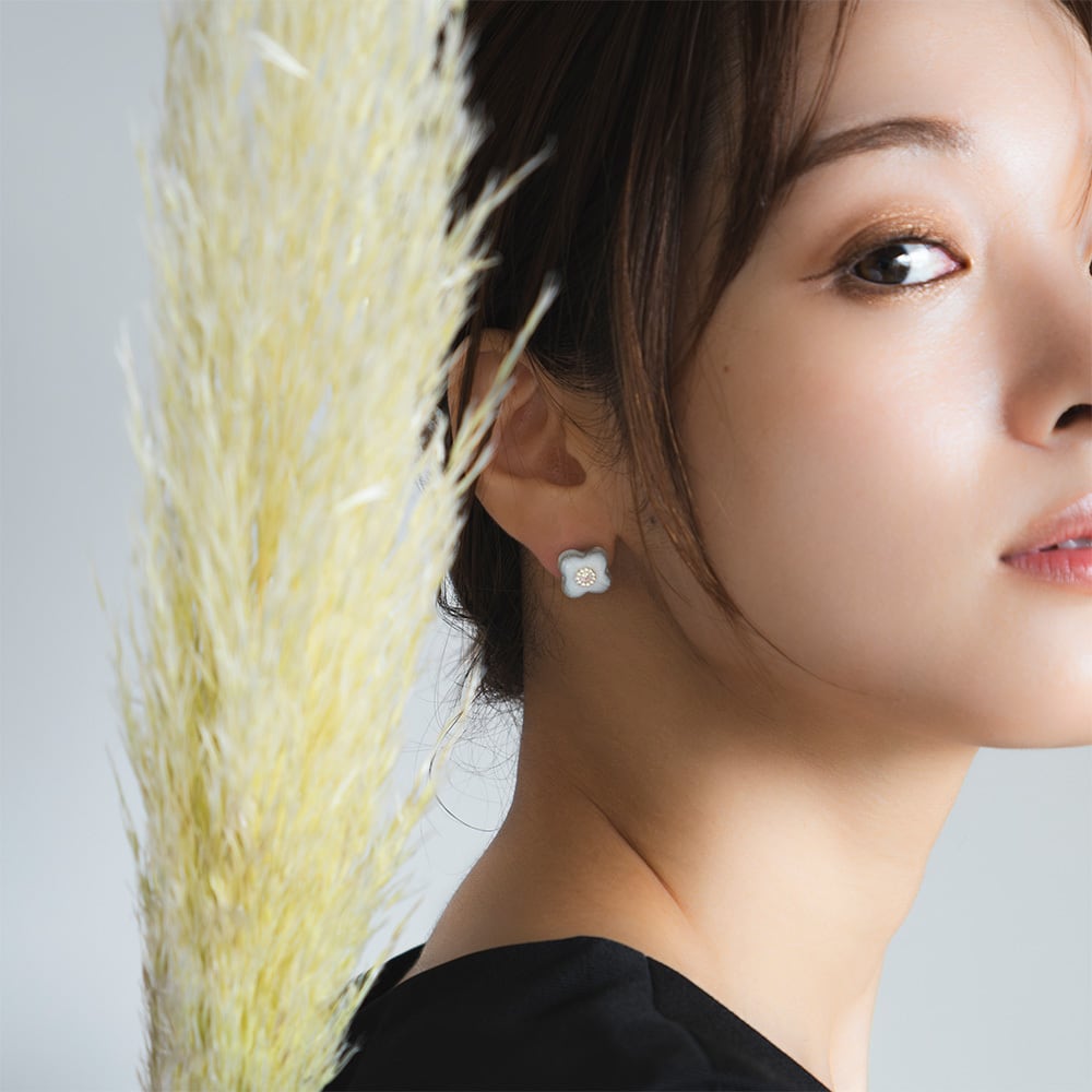 MIKELOオリジナル 陶器「tou」クリスタル フラワーピアス / イヤリング