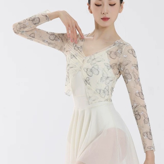 バタフライ　シアーメッシュ　トップス