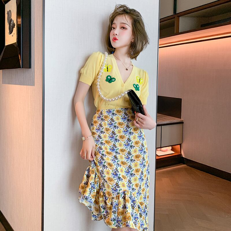 VネックButterflyデザイン 刺繍ニットトップス スプリングサマー 大人ガーリー スウィート キュート カジュアル 春物 夏物 MIUCO22834295798