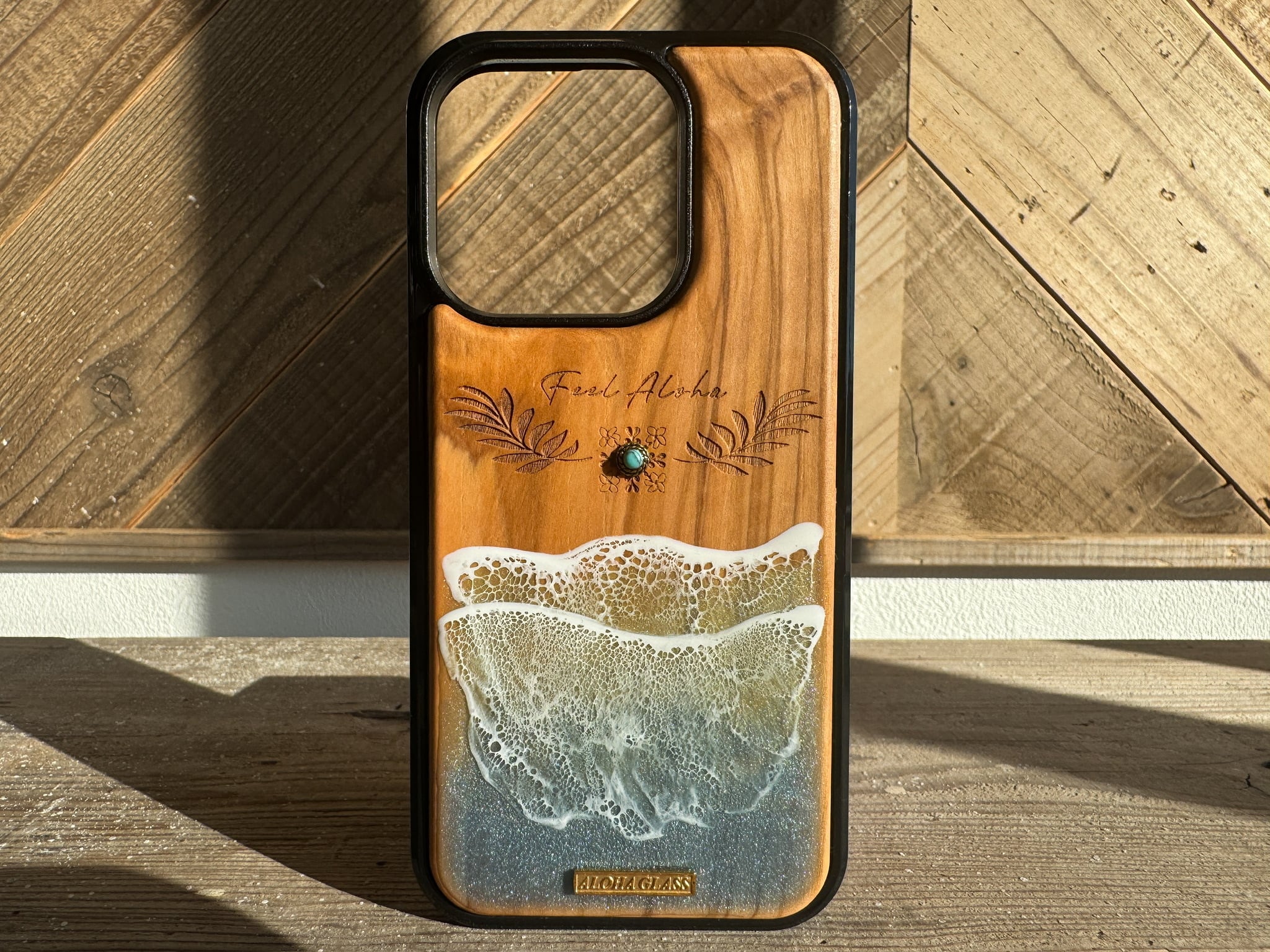 Island emblem/wood×resin misty blue wave case(olive wood)