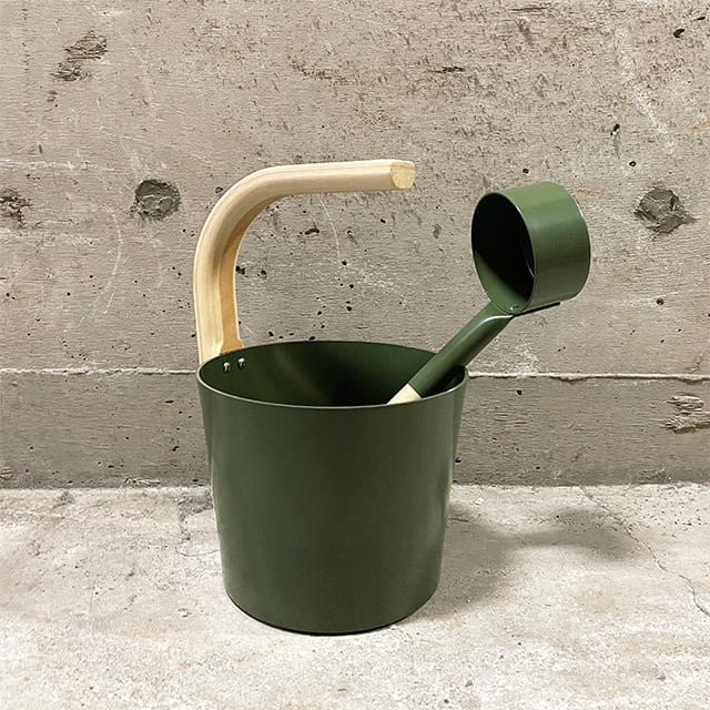 手桶型の花器 手桶型 花器 蛸唐草模様 陶器 染付